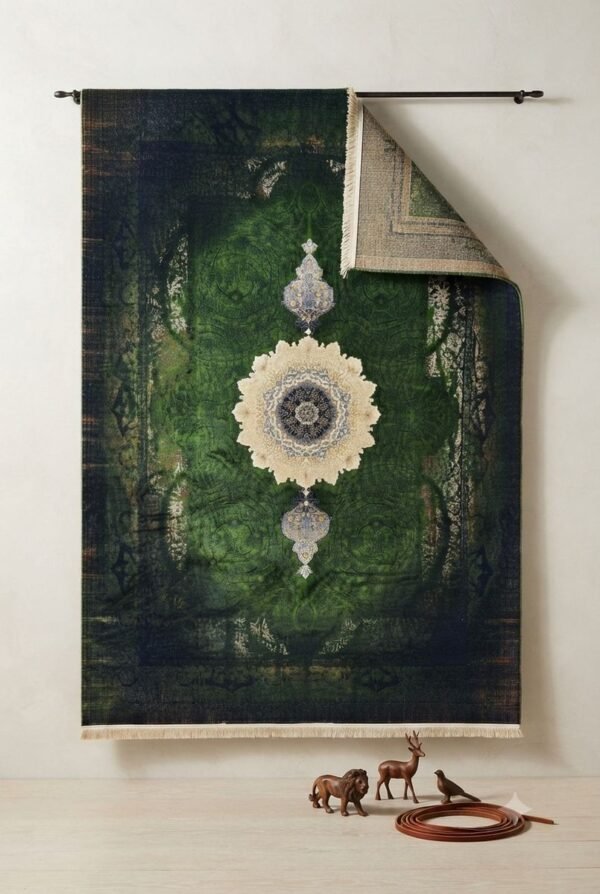 Green Vintage Medallion Rug – Distressed vintage green, single medallion